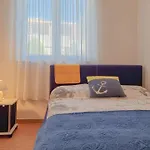 Apartment Lea *