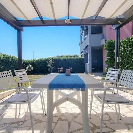 Lea Apartman Novigrad Istria