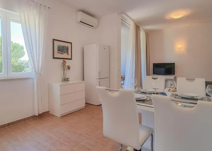 Διαμέρισμα Lea *