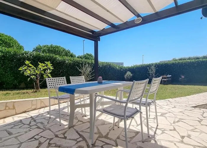 Lea Novigrad Istria