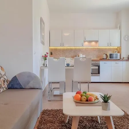 Apartment Lea