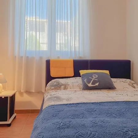Apartment Lea *