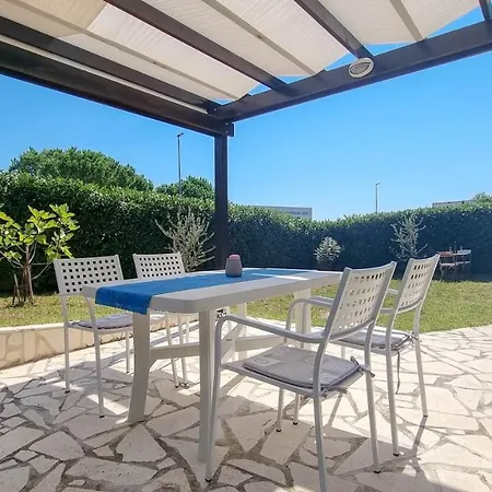 Lea Novigrad Istria
